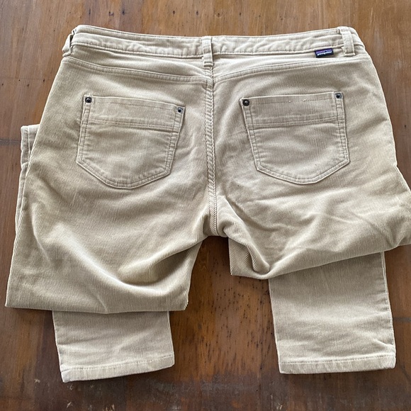 Patagonia tan low rise skinny leg corduroy pants - Picture 2 of 5